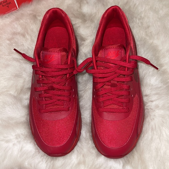 Red Air Max 90 Ultra Essential - Picture 2 of 6